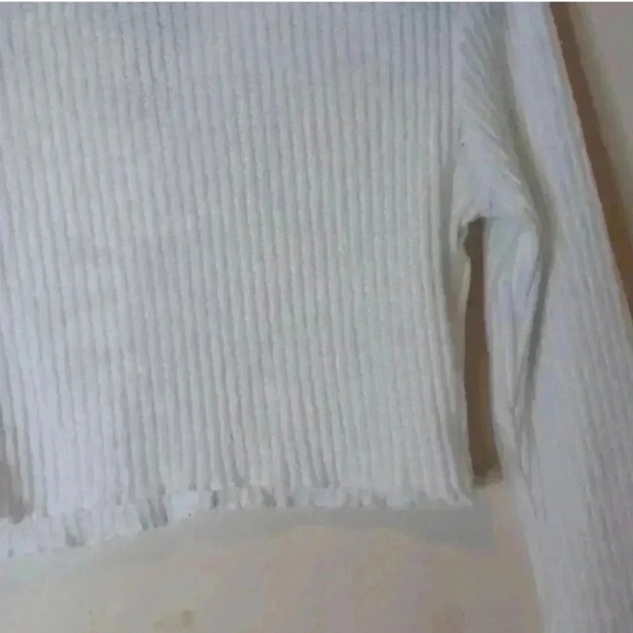 Waffle-knit-v-neck-sweaters-for-women - Picture 6 of 10